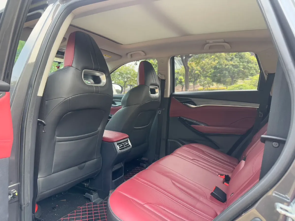 2022 ChangAn CS75 Plus 1.5T 178HP L4 6AT,autocango,china used car exporter,china ev exporter,chinese used car exporter,chinese used ev exporter