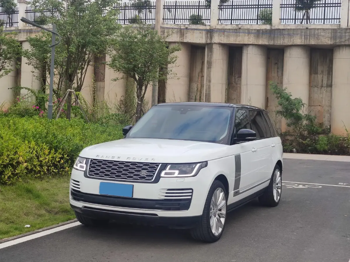 2021 Land Rover Range Rover 3.0T 400HP L6 8AT