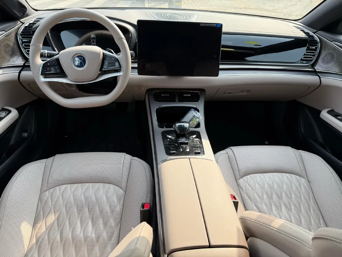 2025 BYD Han 1.5T 156HP L4 E-CVT PHEV,autocango,china used car exporter,china ev exporter,chinese used car exporter,chinese used ev exporter