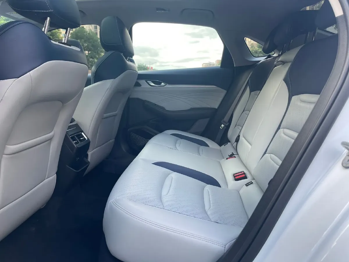 2021 Geely Preface 2.0T 190HP L4 7DCT,autocango,china used car exporter,china ev exporter,chinese used car exporter,chinese used ev exporter