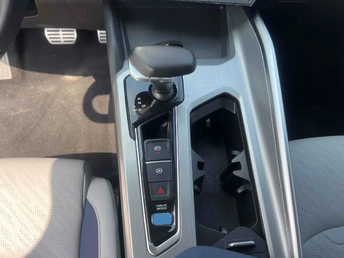 2023 Geely Preface 2.0T 190HP L4 7DCT,autocango,china used car exporter,china ev exporter,chinese used car exporter,chinese used ev exporter