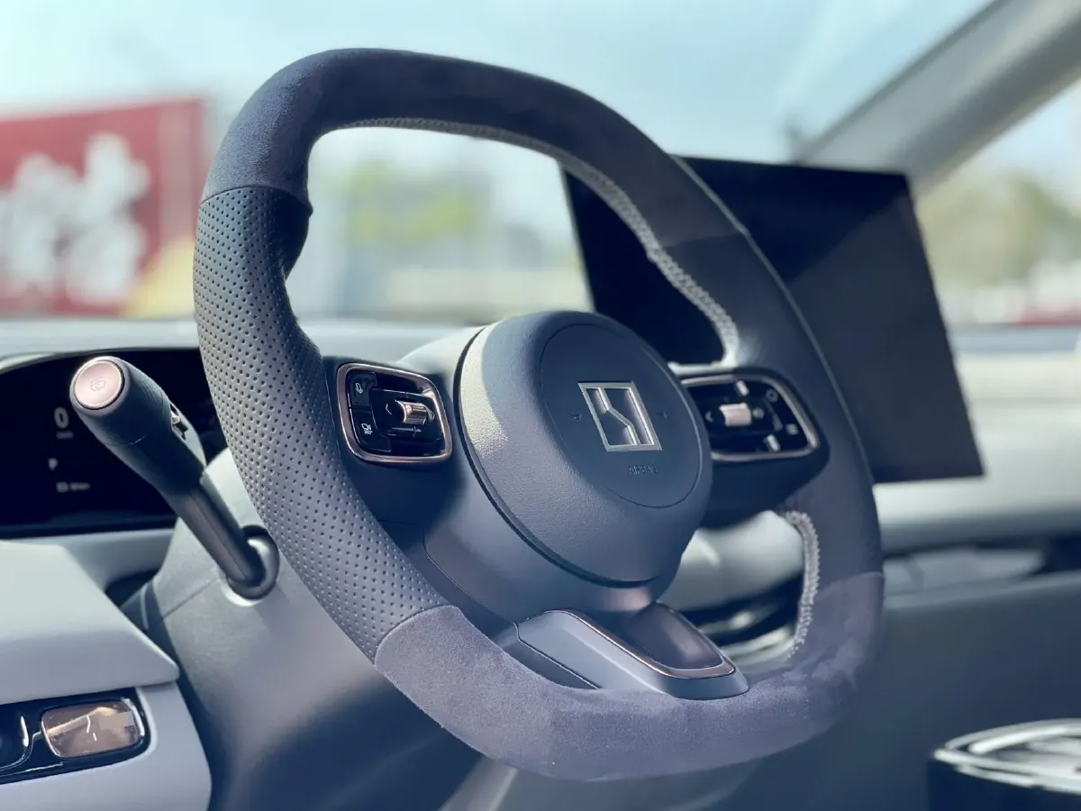 2025 Zeekr MIX BEV 102KWH,autocango,china used car exporter,china ev exporter,chinese used car exporter,chinese used ev exporter