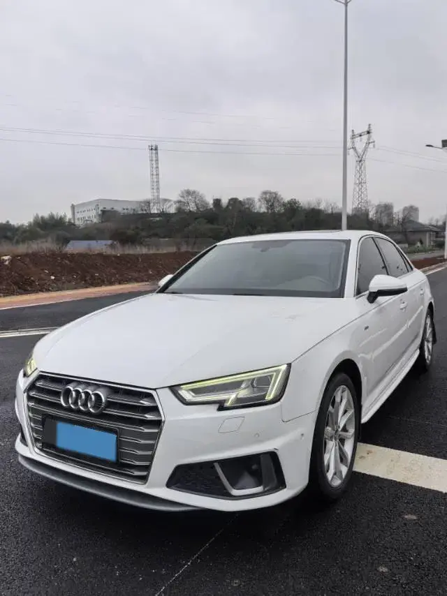 2019 Audi A4L 2.0T 190HP L4 7DCT