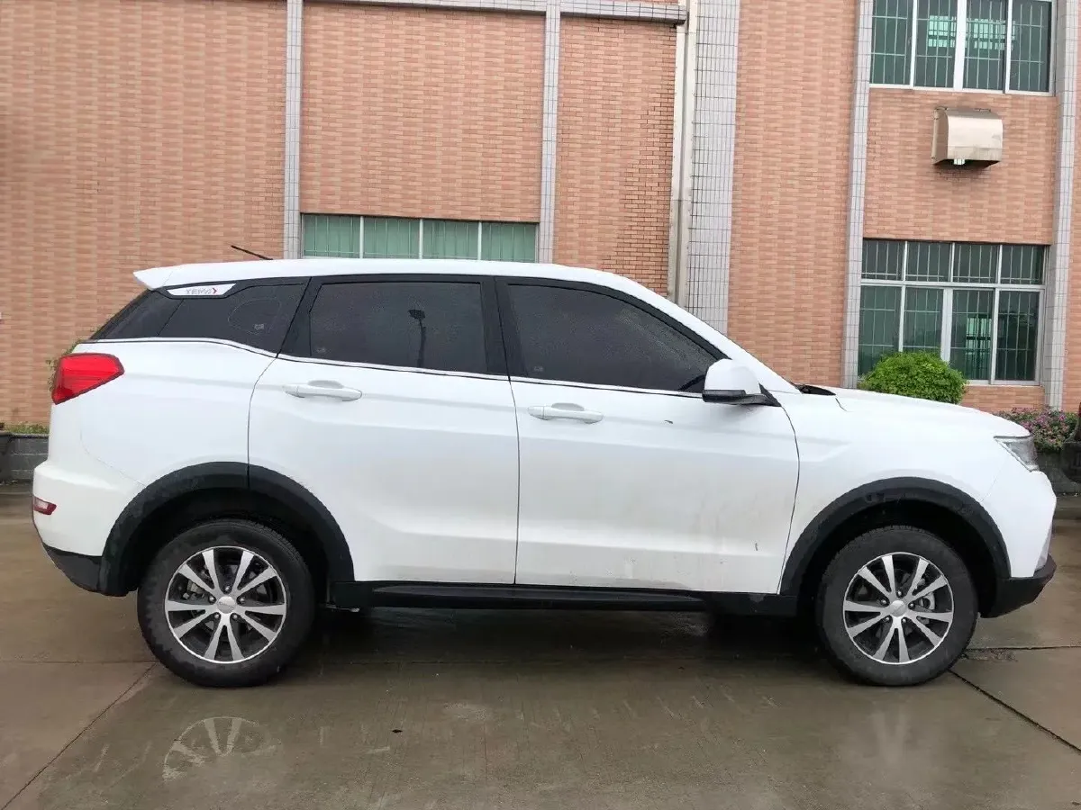 2019 Yema BoJun 1.5T 156HP L4 CVT,autocango,china used car exporter,china ev exporter,chinese used car exporter,chinese used ev exporter