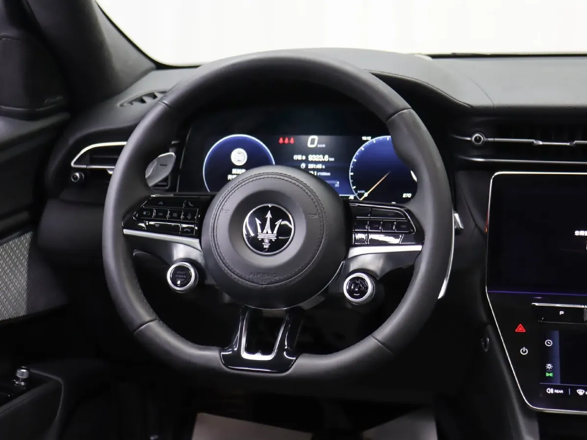 2023 Maserati Grecale 2.0T 300HP L4 8AT,autocango,china used car exporter,china ev exporter,chinese used car exporter,chinese used ev exporter