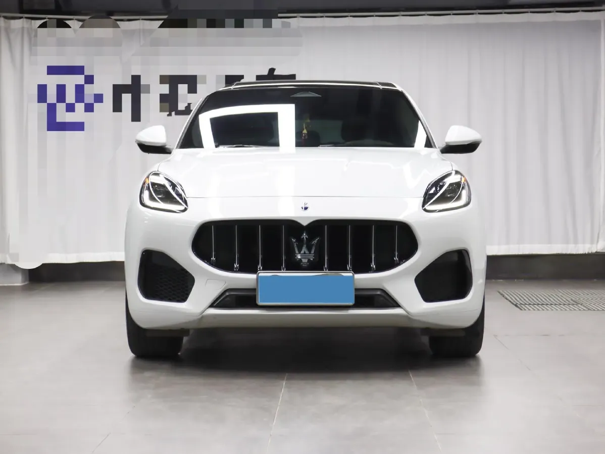 2023 Maserati Grecale 2.0T 300HP L4 8AT,autocango,china used car exporter,china ev exporter,chinese used car exporter,chinese used ev exporter