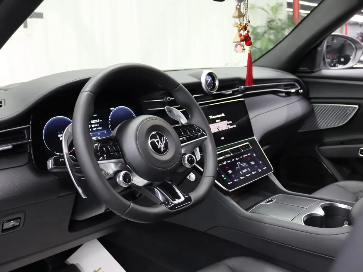 2023 Maserati Grecale 2.0T 300HP L4 8AT,autocango,china used car exporter,china ev exporter,chinese used car exporter,chinese used ev exporter