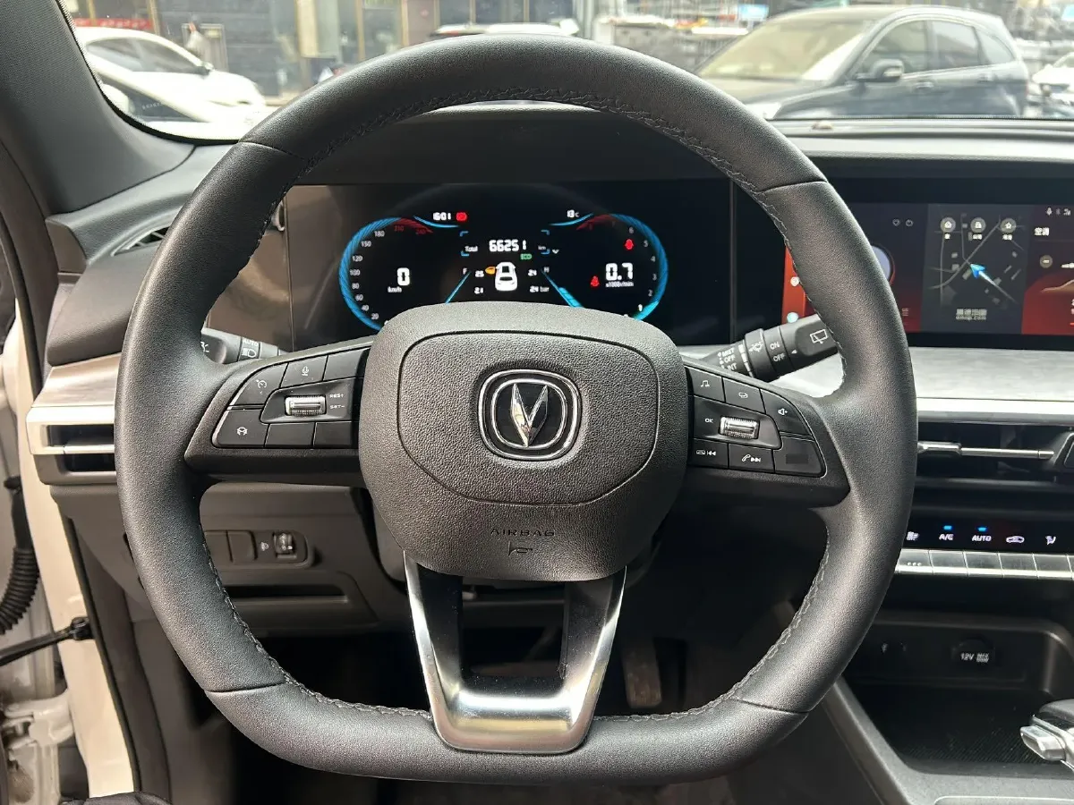 2022 ChangAn CS35 Plus 1.6L 128HP L4 CVT,autocango,china used car exporter,china ev exporter,chinese used car exporter,chinese used ev exporter