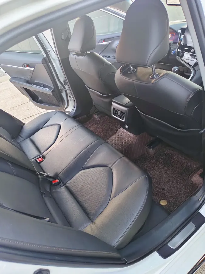 2023 Toyota Camry 2.5L 178HP L4 E-CVT Hybrid,autocango,china used car exporter,china ev exporter,chinese used car exporter,chinese used ev exporter