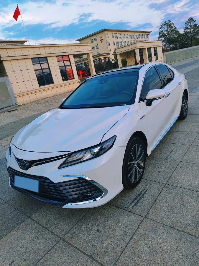 2023 Toyota Camry 2.5L 178HP L4 E-CVT Hybrid,autocango,china used car exporter,china ev exporter,chinese used car exporter,chinese used ev exporter
