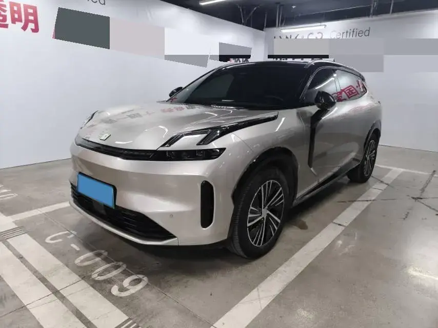 2025 LYNK&CO 08 EM-P 1.5T 163HP L4 3DHT PHEV 39.6/39.8KWH