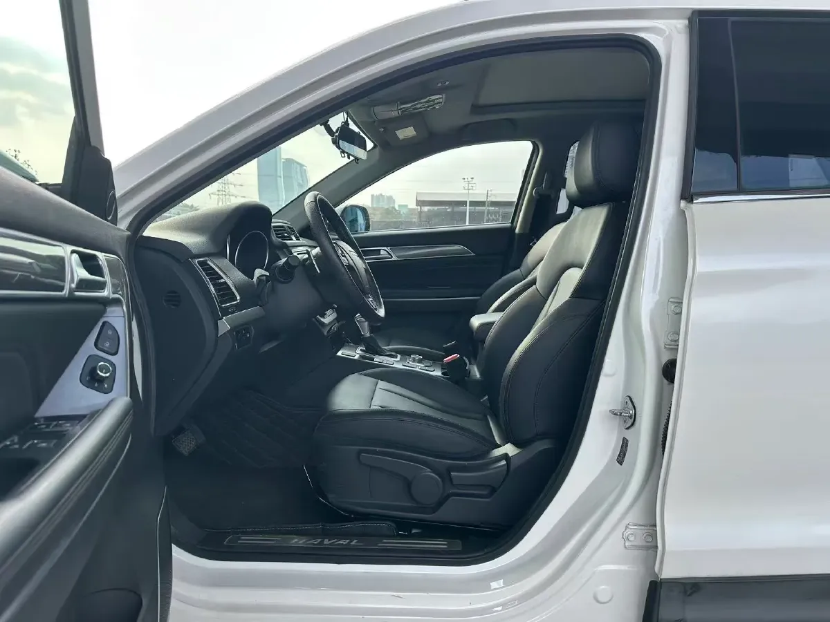 2018 Haval H6 Coupe 1.5T 169HP L4 7DCT,autocango,china used car exporter,china ev exporter,chinese used car exporter,chinese used ev exporter