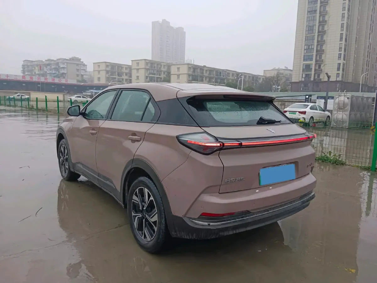 2022 Venucia Grand V 1.5T 190HP L4 7DCT,autocango,china used car exporter,china ev exporter,chinese used car exporter,chinese used ev exporter