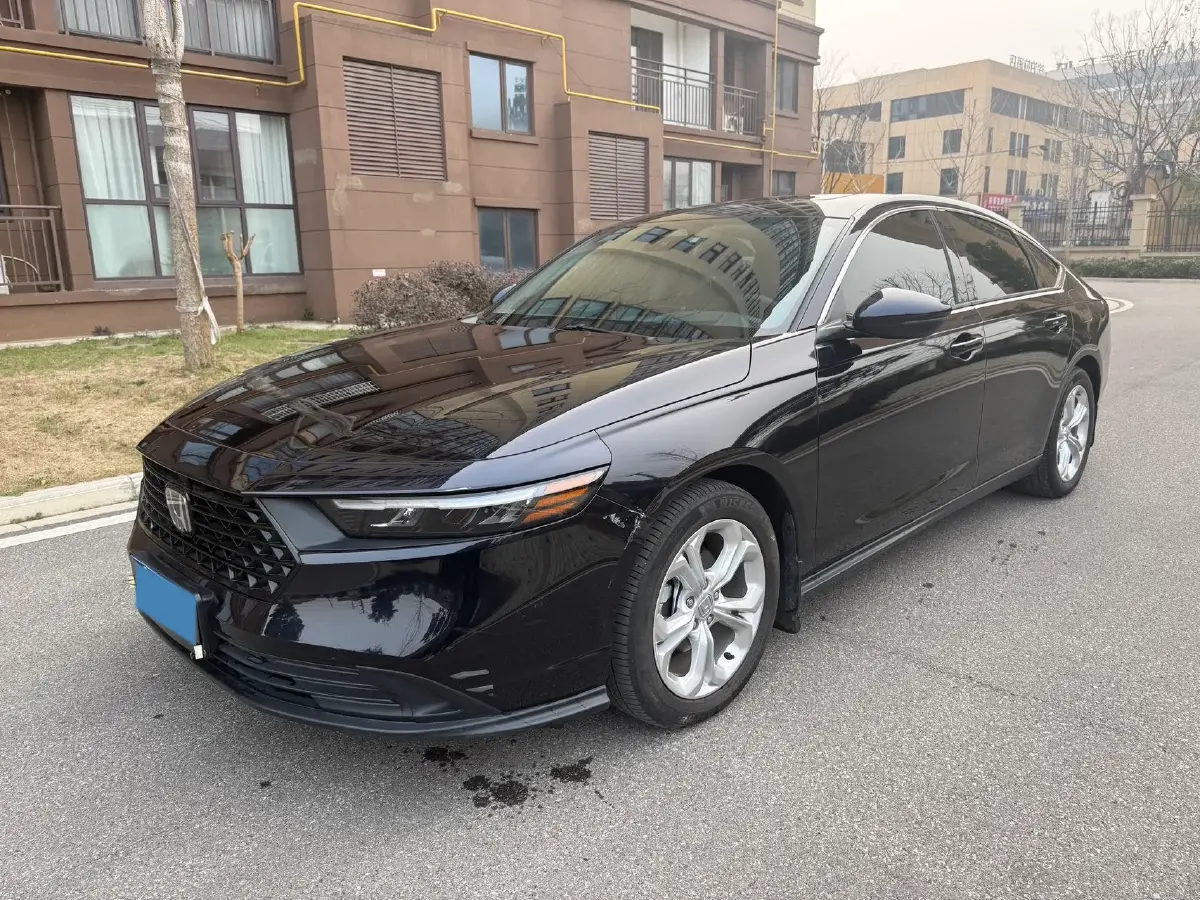 2025 Honda Accord 1.5T 192HP L4 CVT