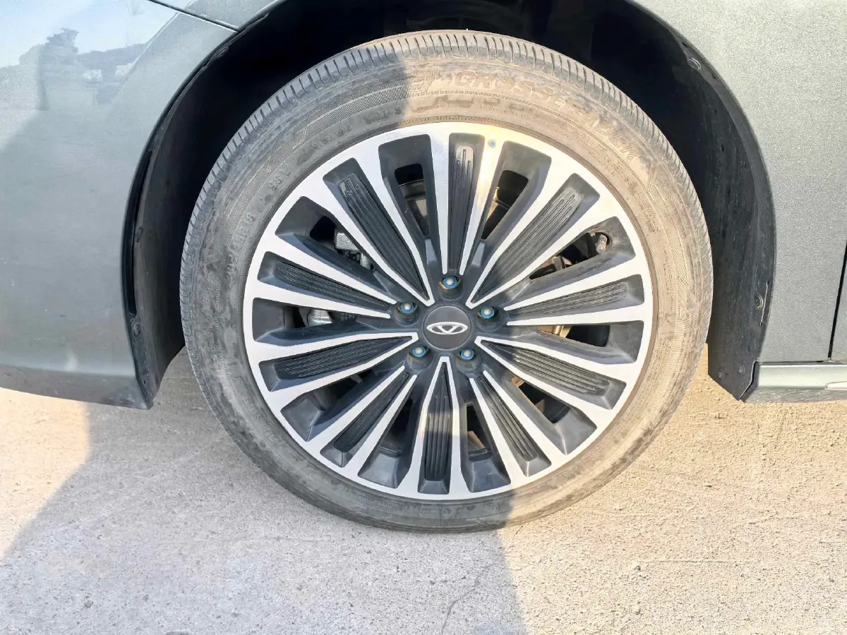 2025 Fulwin FulwinA8L 1.5T 156HP L4 1DHT PHEV 18.67KWH,autocango,china used car exporter,china ev exporter,chinese used car exporter,chinese used ev exporter