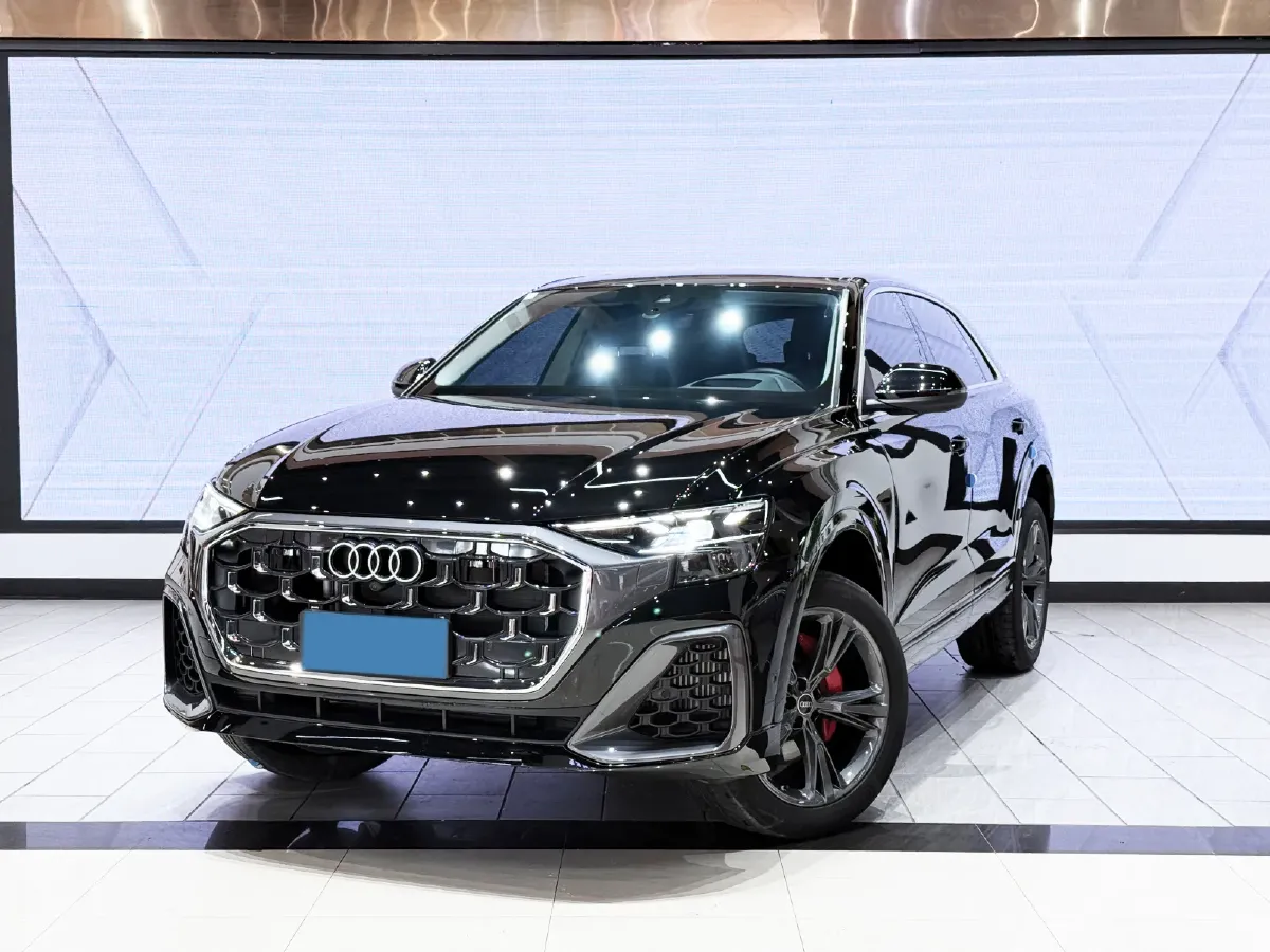 2024 Audi Q8 3.0T 340HP V6 8AT,autocango,china used car exporter,china ev exporter,chinese used car exporter,chinese used ev exporter