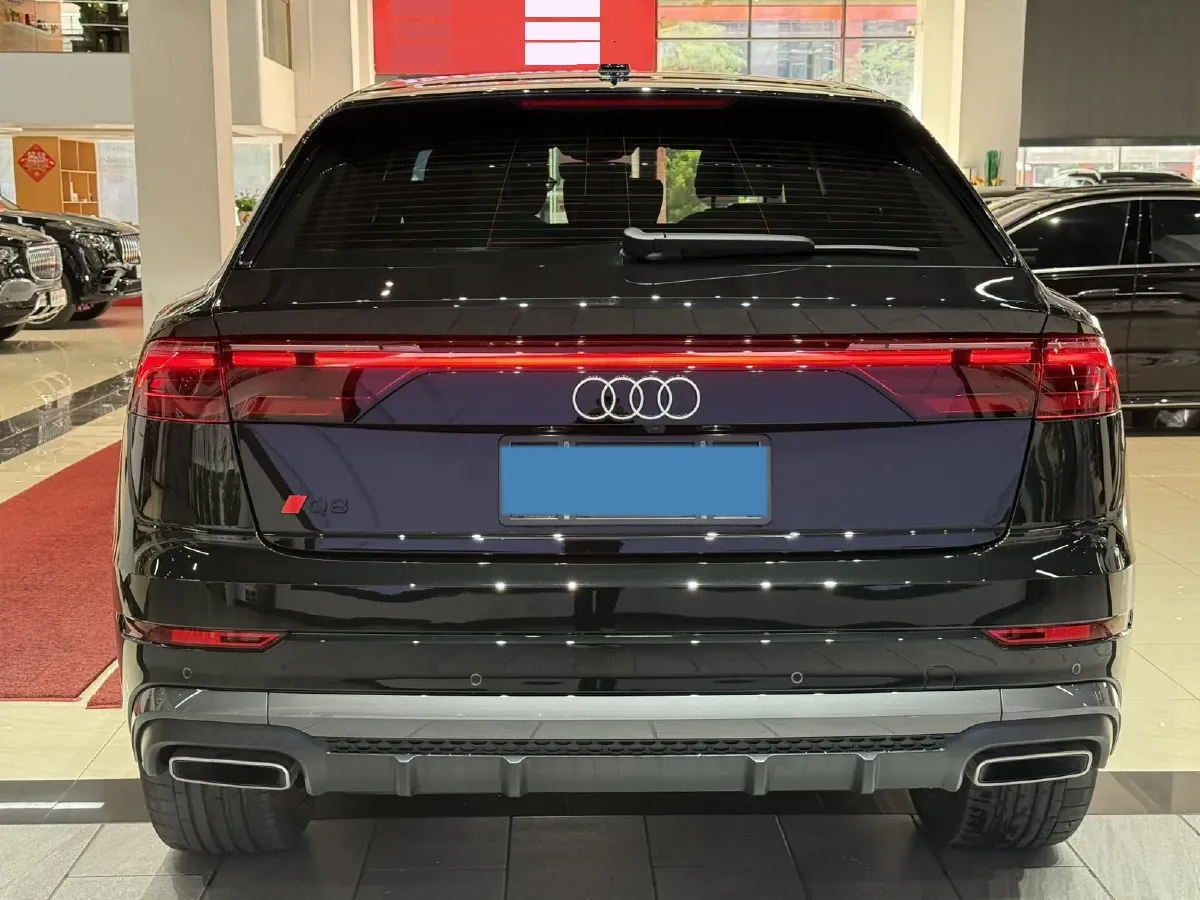 2024 Audi Q8 3.0T 340HP V6 8AT,autocango,china used car exporter,china ev exporter,chinese used car exporter,chinese used ev exporter