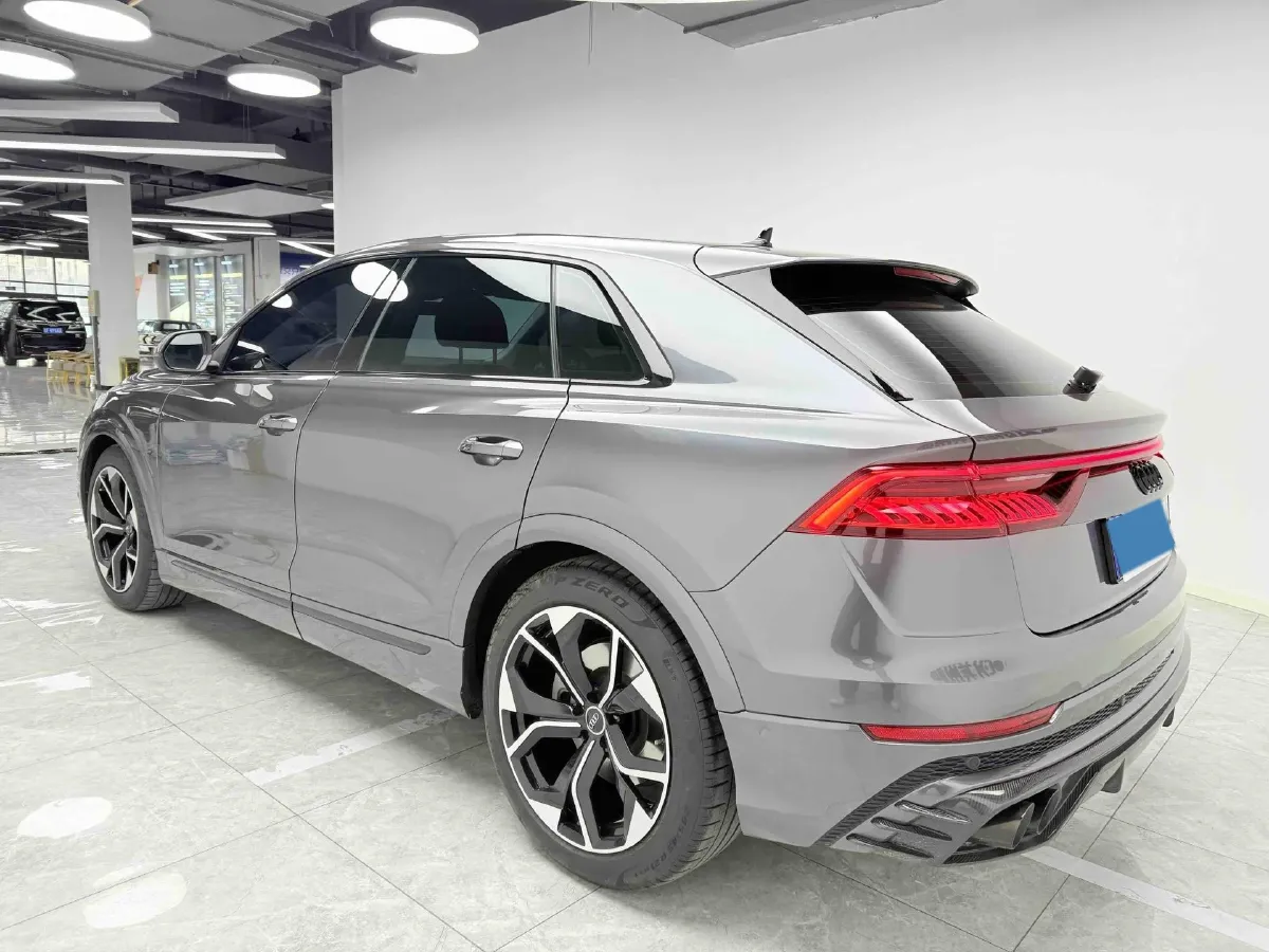 2022 Audi Q8 3.0T 340HP V6 8AT,autocango,china used car exporter,china ev exporter,chinese used car exporter,chinese used ev exporter