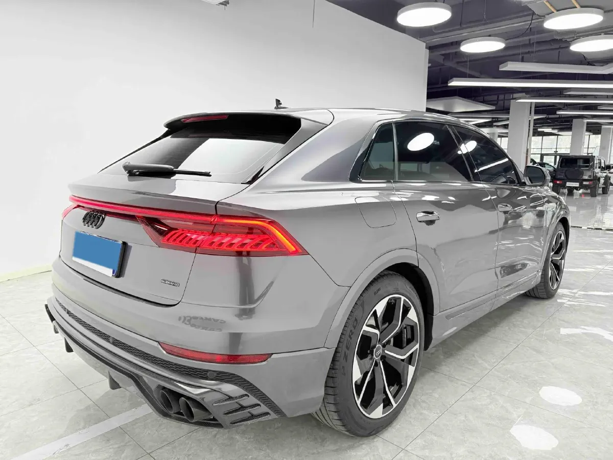 2022 Audi Q8 3.0T 340HP V6 8AT,autocango,china used car exporter,china ev exporter,chinese used car exporter,chinese used ev exporter