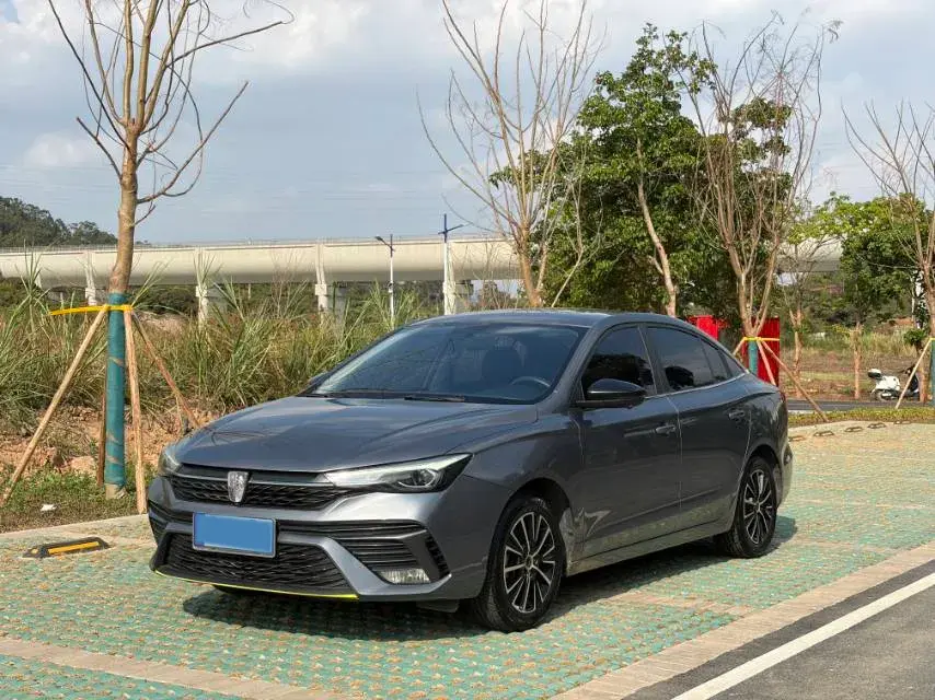 2021 Roewe i5 1.5L 120HP L4 CVT