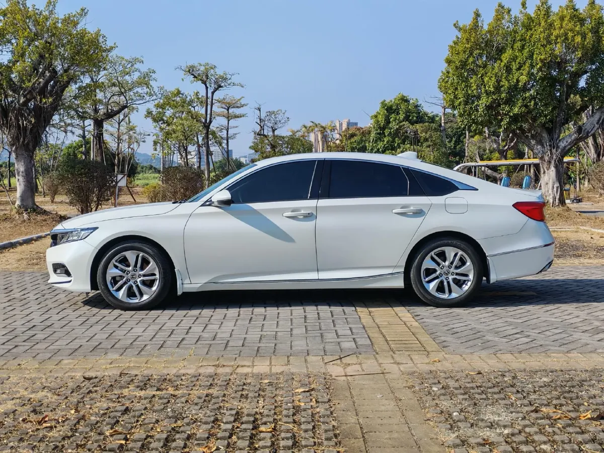 2018 Honda Accord 1.5T 194HP L4 CVT,autocango,china used car exporter,china ev exporter,chinese used car exporter,chinese used ev exporter