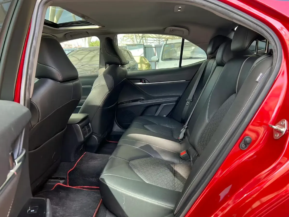 2019 Toyota Camry 2.5L 209HP L4 8AT,autocango,china used car exporter,china ev exporter,chinese used car exporter,chinese used ev exporter