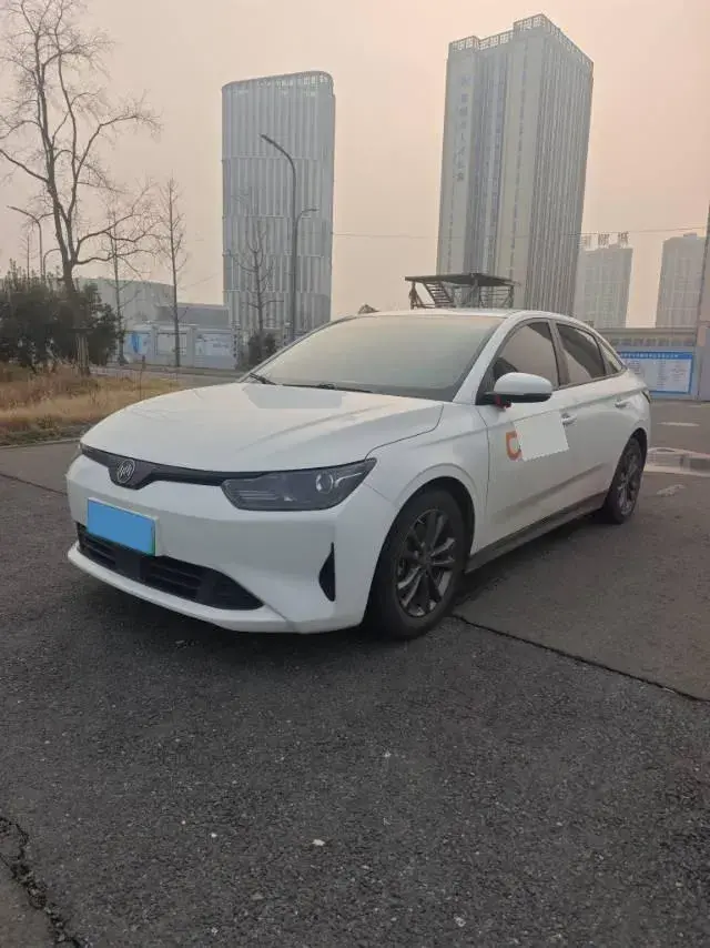 2021 Weltmeister E.5 BEV 49.92KWH
