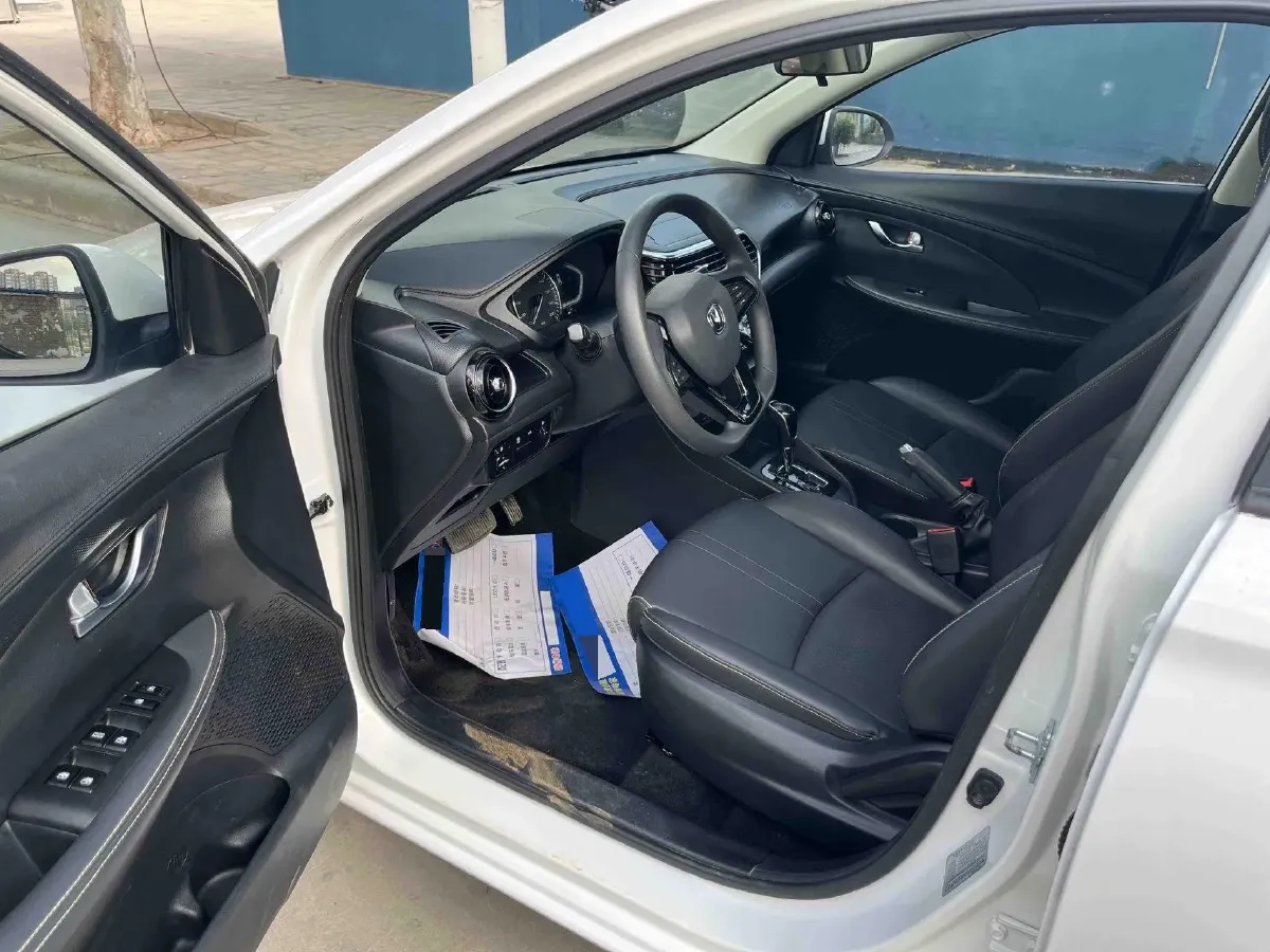 2019 ChangAn Alsvin 1.5L 107HP L4 5DCT,autocango,china used car exporter,china ev exporter,chinese used car exporter,chinese used ev exporter