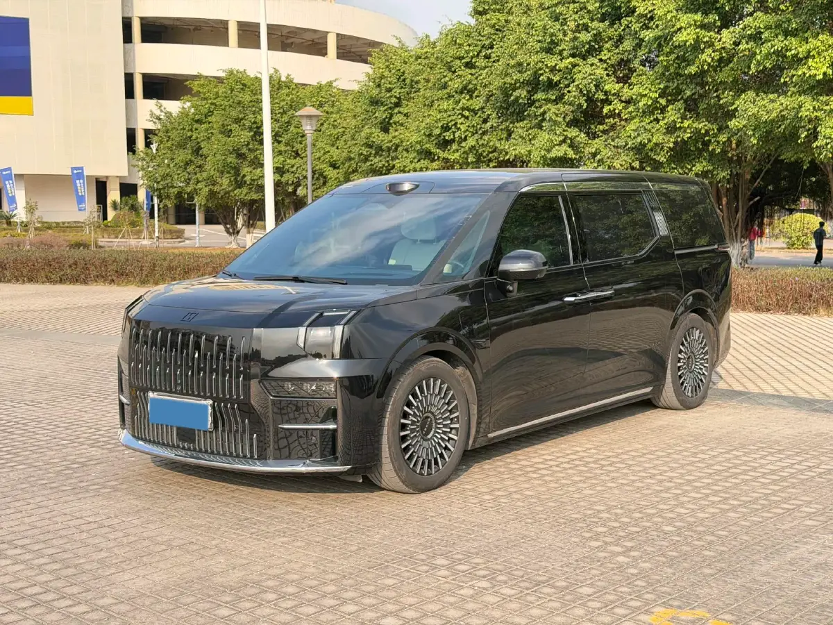 2024 Zeekr 009 BEV 108KWH