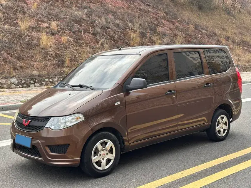 2015 WuLing HongGuang 1.5L 112HP L4 5MT