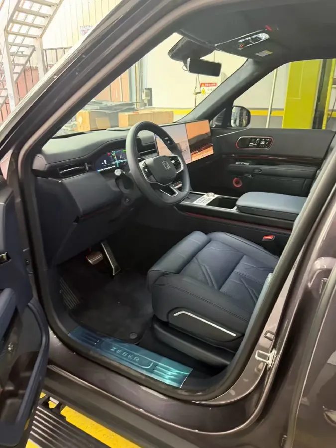 2025 Zeekr 9X 2.0T 279HP L4 1DHT PHEV,autocango,china used car exporter,china ev exporter,chinese used car exporter,chinese used ev exporter