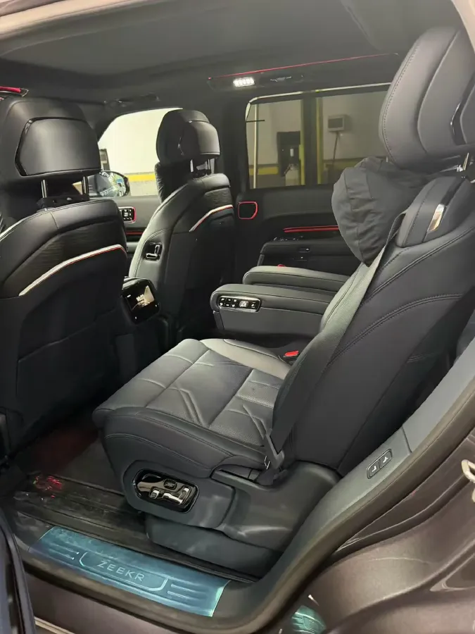 2025 Zeekr 9X 2.0T 279HP L4 1DHT PHEV,autocango,china used car exporter,china ev exporter,chinese used car exporter,chinese used ev exporter