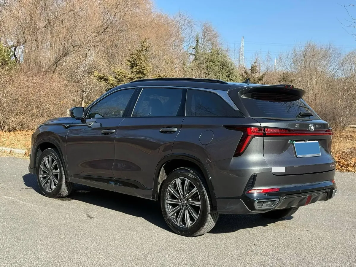 2023 ChangAn CS75 Plus 1.5T 188HP L4 8AT,autocango,china used car exporter,china ev exporter,chinese used car exporter,chinese used ev exporter