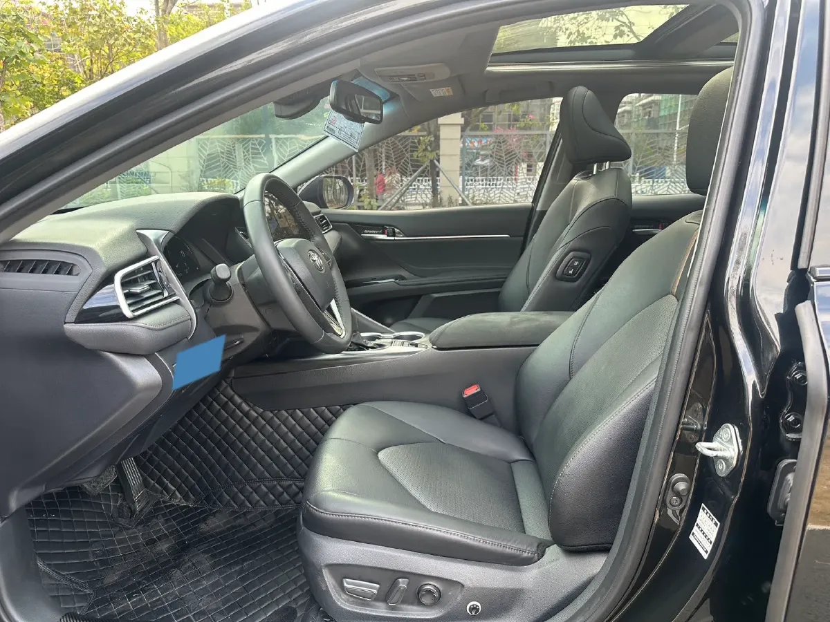 2021 Toyota Camry 2.5L 178HP L4 E-CVT Hybrid,autocango,china used car exporter,china ev exporter,chinese used car exporter,chinese used ev exporter