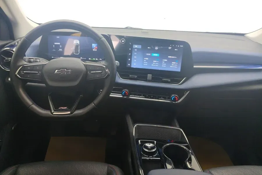 2024 Chevrolet EquinoxPlus 1.5T 180HP L4 2DHT PHEV 16.5KWH,autocango,china used car exporter,china ev exporter,chinese used car exporter,chinese used ev exporter