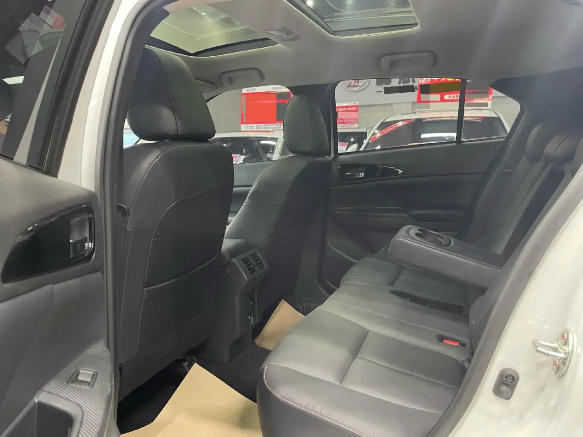 2021 Mitsubishi Eclipse Cross 1.5T 170HP L4 CVT,autocango,china used car exporter,china ev exporter,chinese used car exporter,chinese used ev exporter