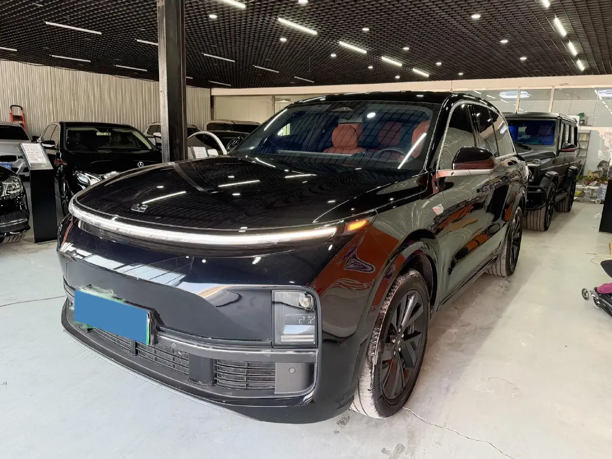 2023 Li L8 Range Extended 154HP REEV 40.9KWH