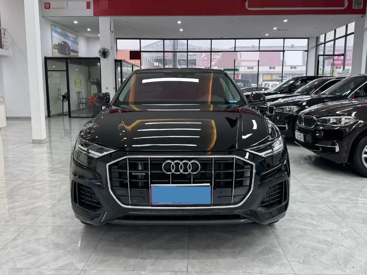 2022 Audi Q8 3.0T 340HP V6 8AT,autocango,china used car exporter,china ev exporter,chinese used car exporter,chinese used ev exporter