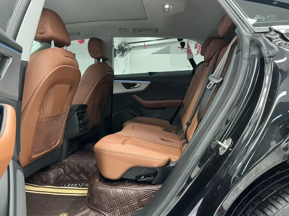 2022 Audi Q8 3.0T 340HP V6 8AT,autocango,china used car exporter,china ev exporter,chinese used car exporter,chinese used ev exporter