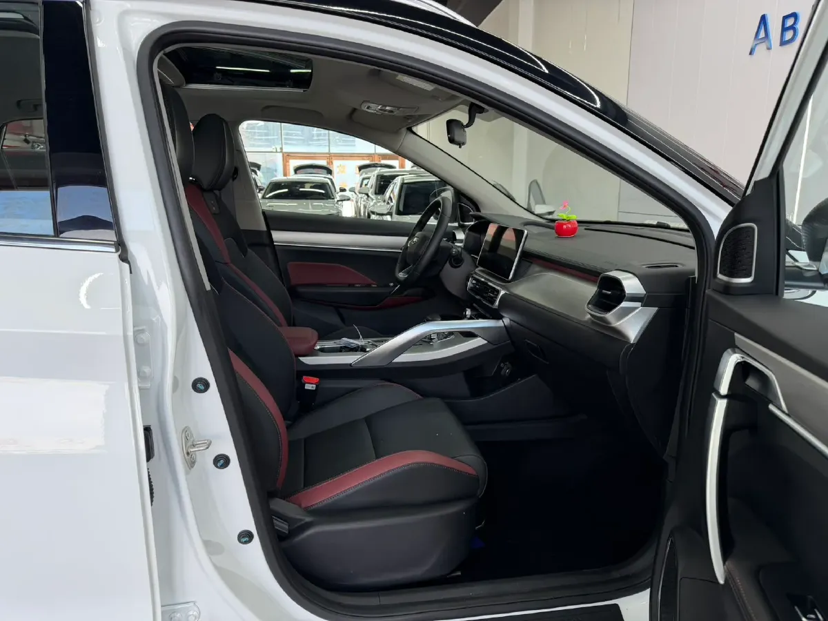 2021 Geely Coolray 1.4T 141HP L4 6DCT,autocango,china used car exporter,china ev exporter,chinese used car exporter,chinese used ev exporter