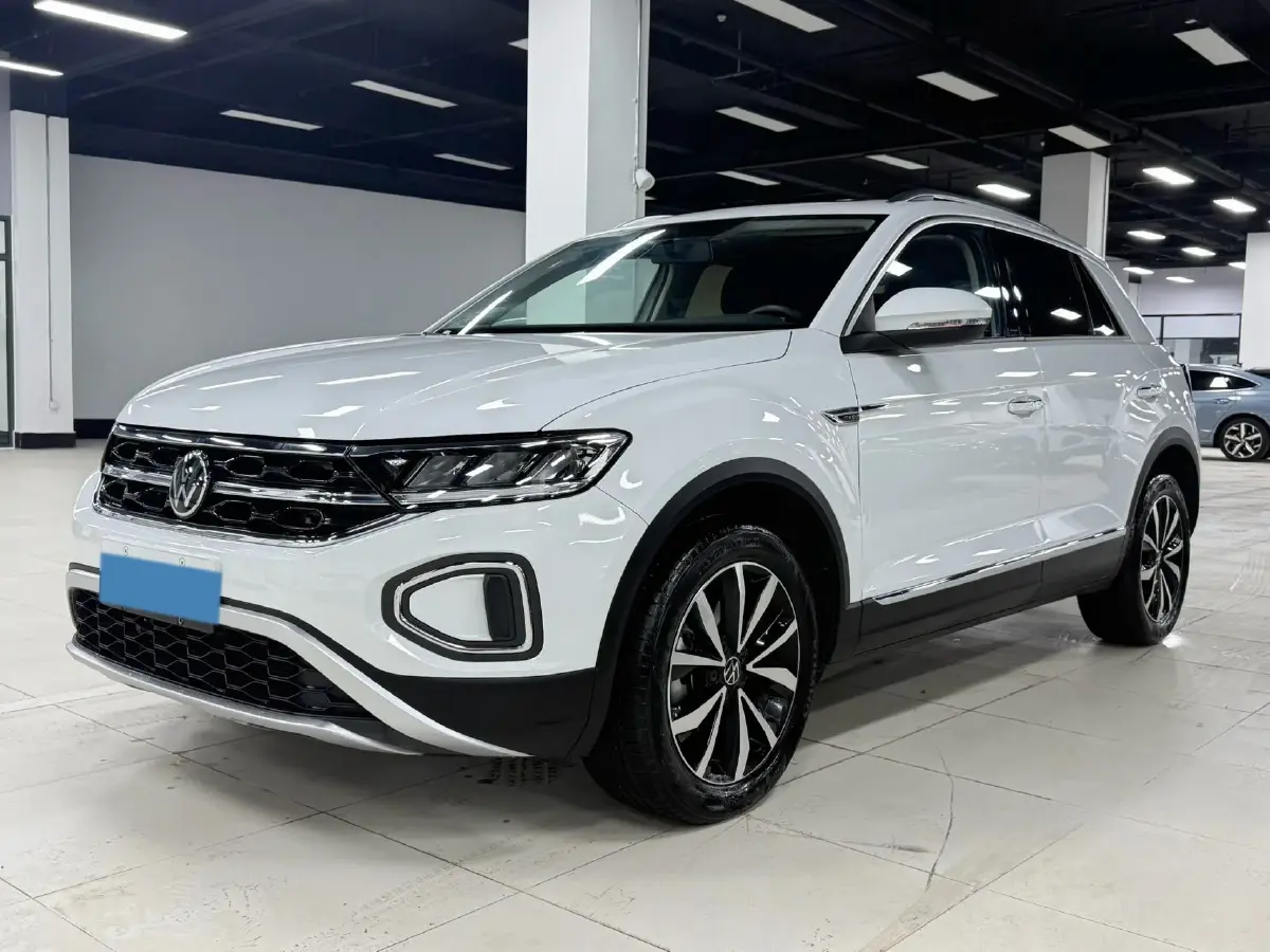 2023 Volkswagen T-Roc 1.4T 150HP L4 7DCT