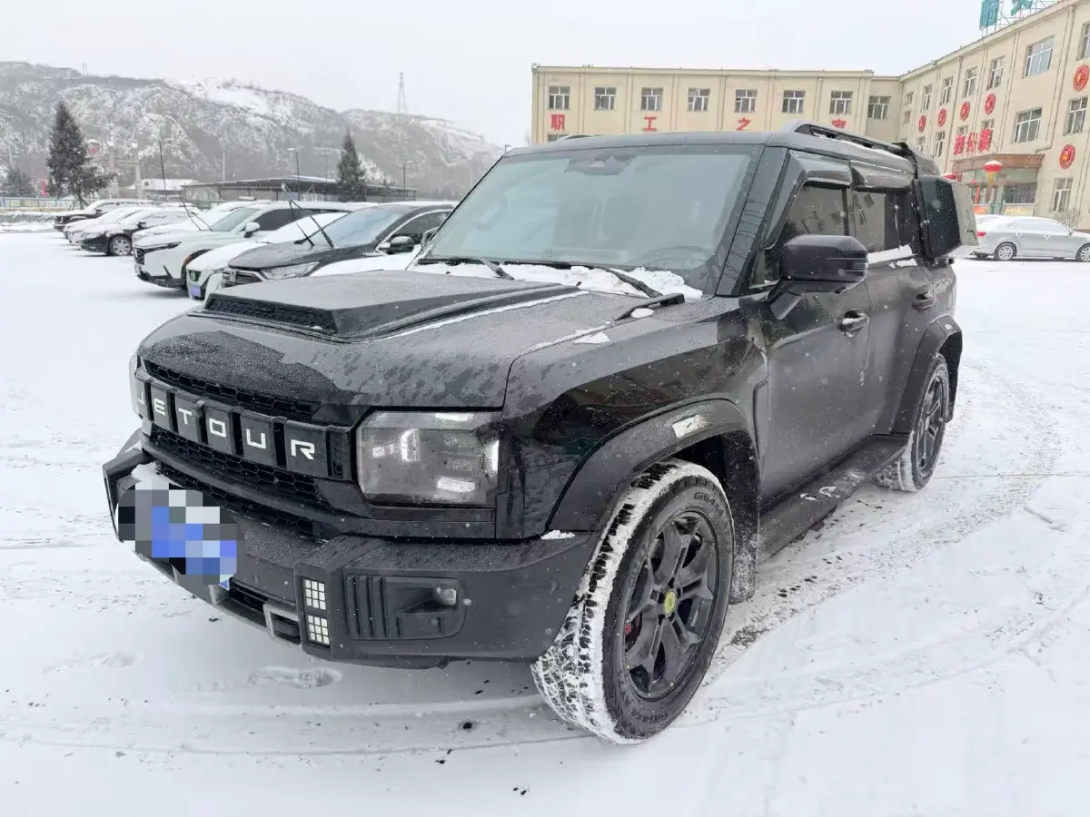 2023 Jetour Traveller 2.0T 254HP L4 7DCT