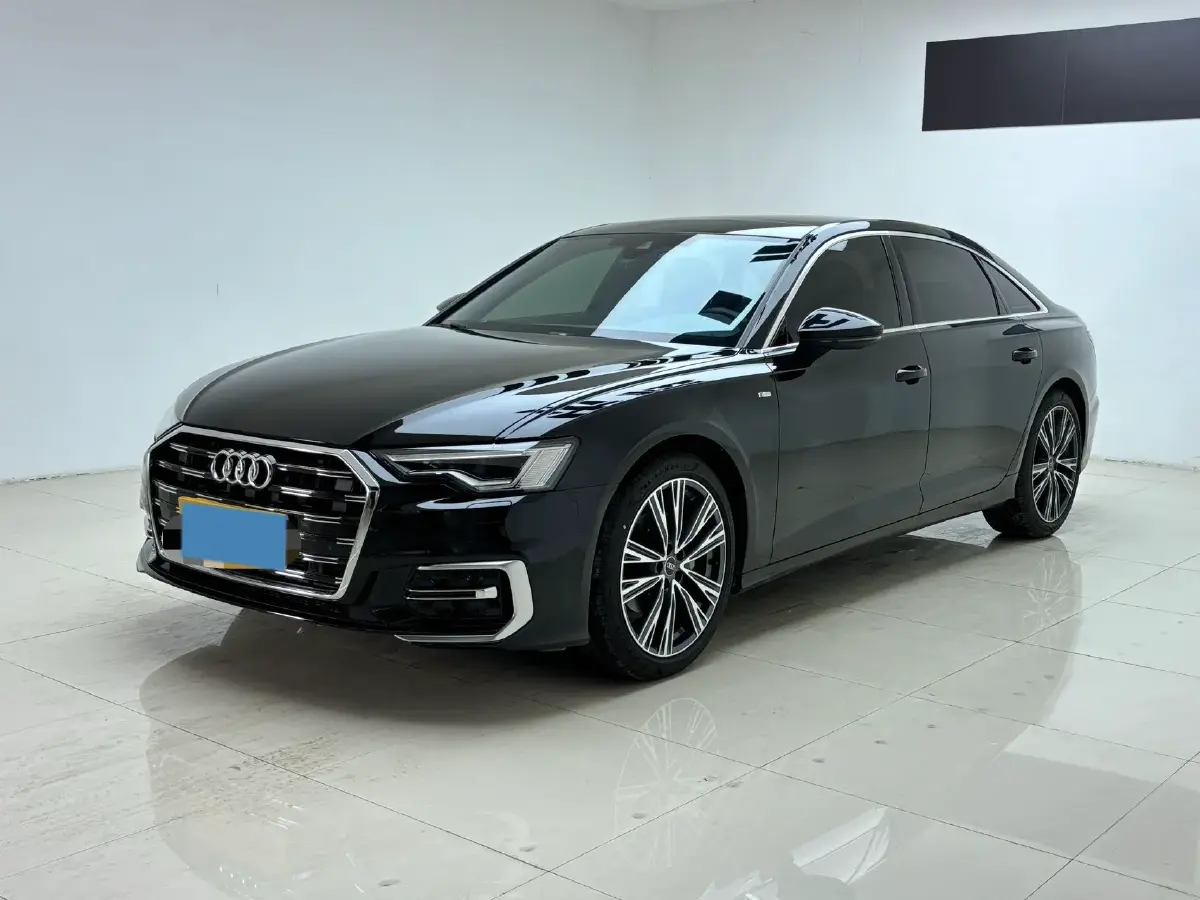 2023 Audi A6L 2.0T 190HP L4 7DCT