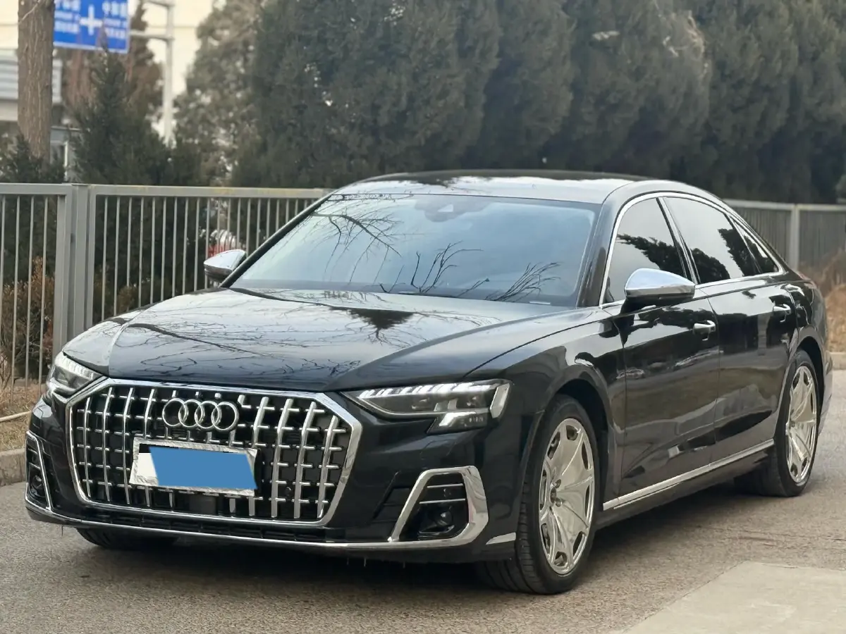 2024 Audi A8 3.0T 340HP V6 8AT