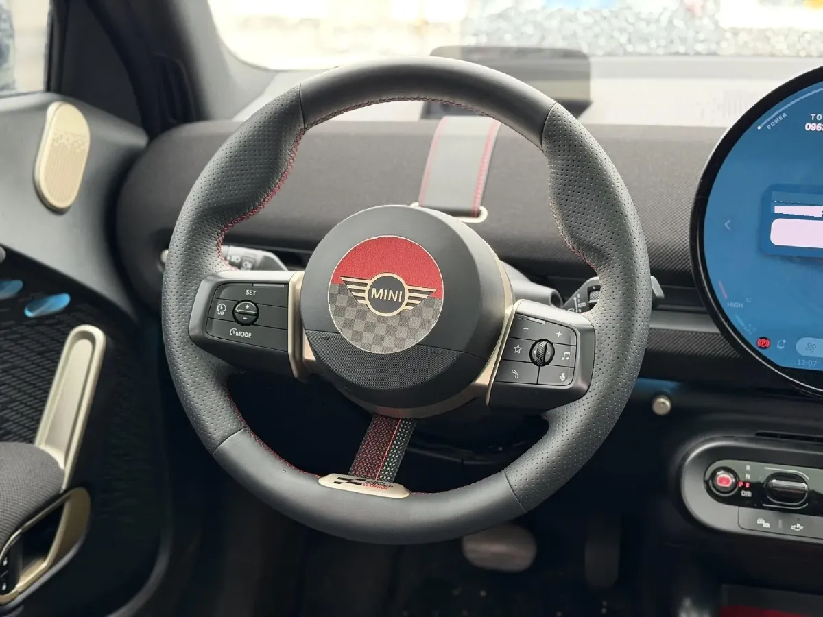 2024 MINI ACEMAN BEV 51.5KWH,autocango,china used car exporter,china ev exporter,chinese used car exporter,chinese used ev exporter