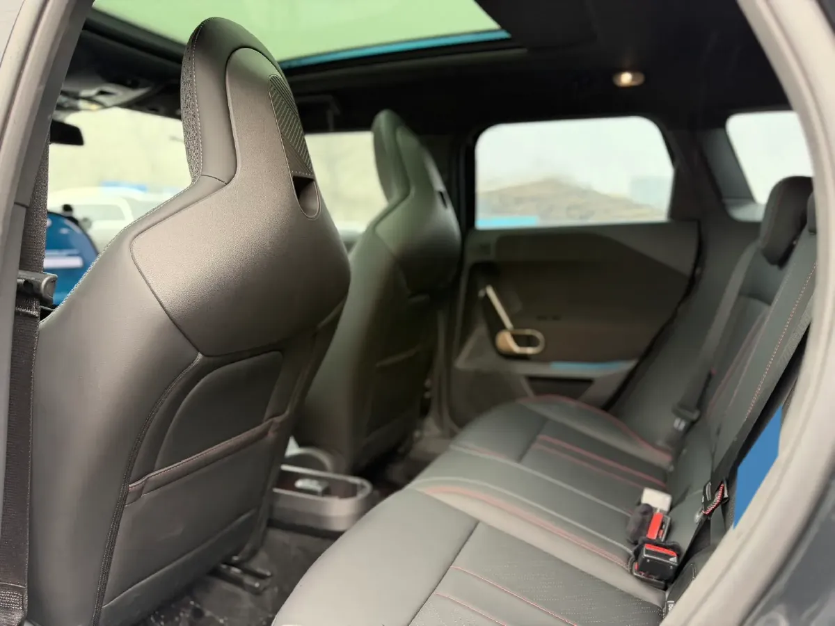 2024 MINI ACEMAN BEV 51.5KWH,autocango,china used car exporter,china ev exporter,chinese used car exporter,chinese used ev exporter