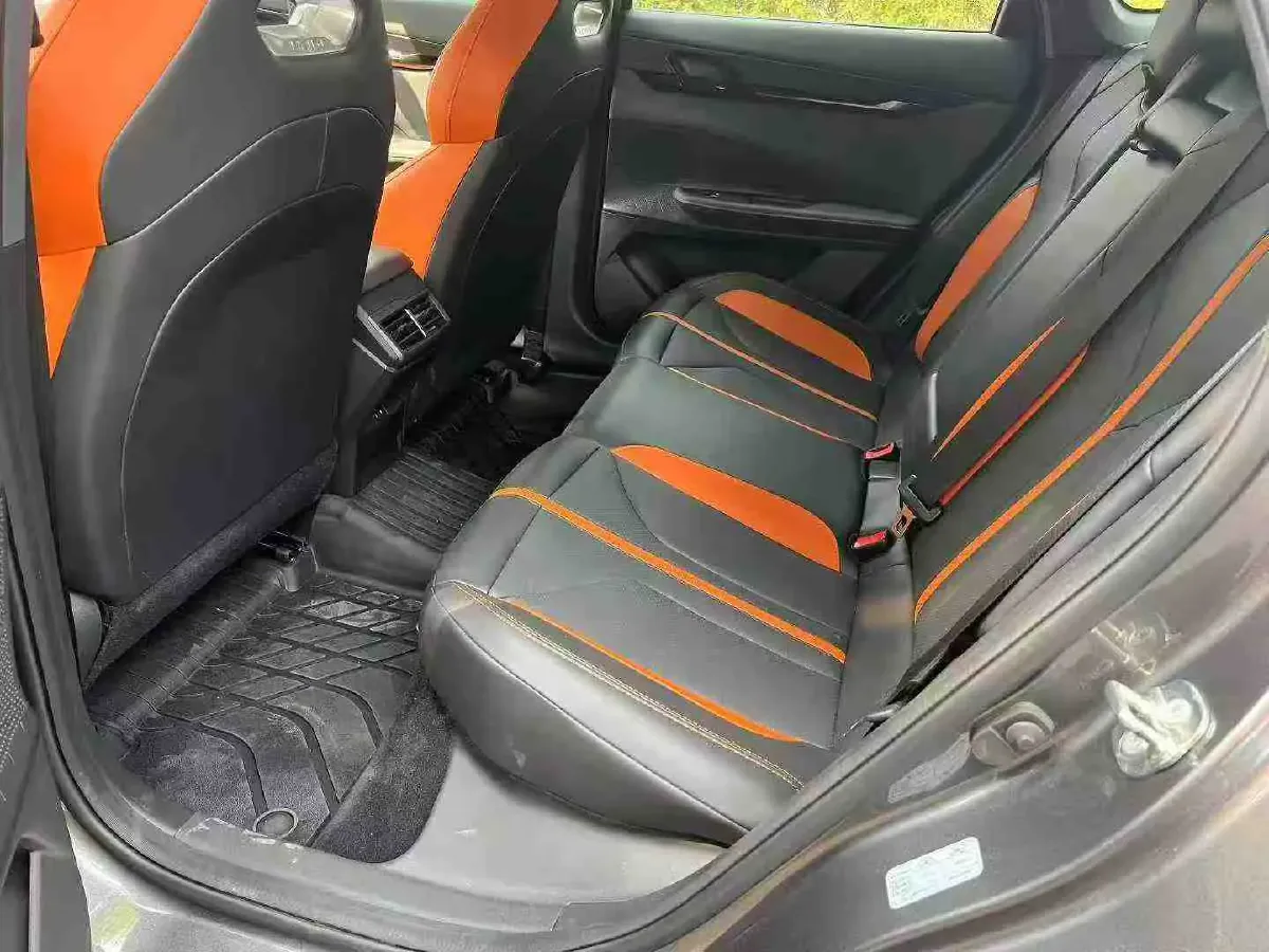 2024 ChangAn UNI-V 1.5T 188HP L4 7DCT,autocango,china used car exporter,china ev exporter,chinese used car exporter,chinese used ev exporter