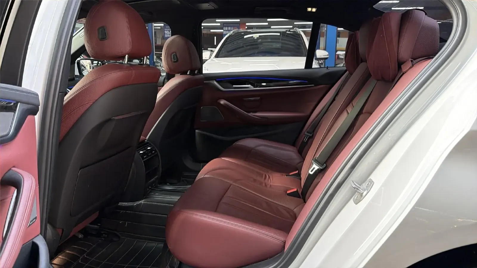 2020 BMW 5 Series 2.0T 252HP L4 8AT,autocango,china used car exporter,china ev exporter,chinese used car exporter,chinese used ev exporter