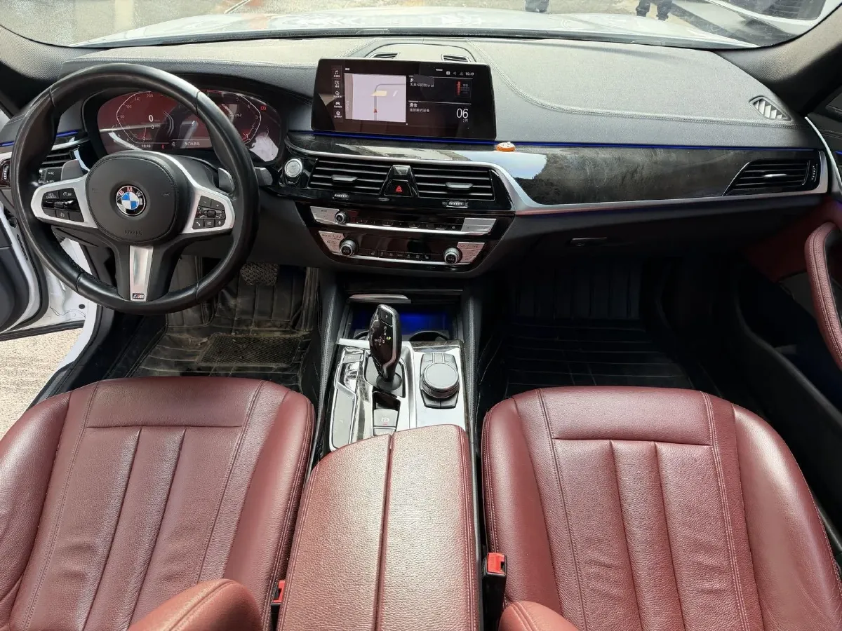 2020 BMW 5 Series 2.0T 252HP L4 8AT,autocango,china used car exporter,china ev exporter,chinese used car exporter,chinese used ev exporter