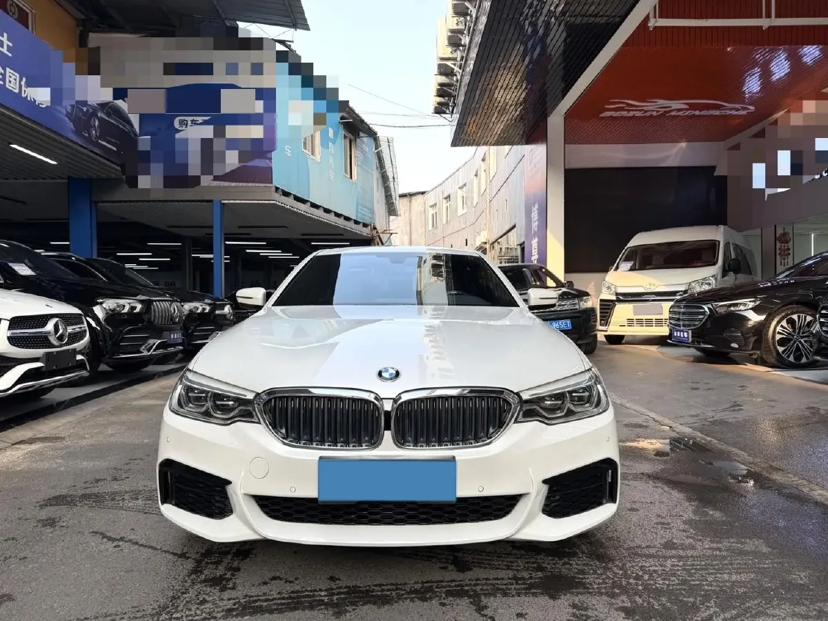 2020 BMW 5 Series 2.0T 252HP L4 8AT,autocango,china used car exporter,china ev exporter,chinese used car exporter,chinese used ev exporter
